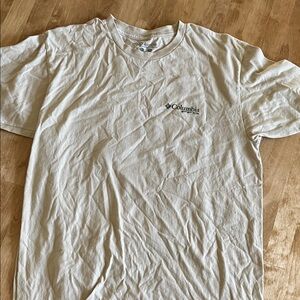 Columbia Men's Off-White Short Sleeve Tee